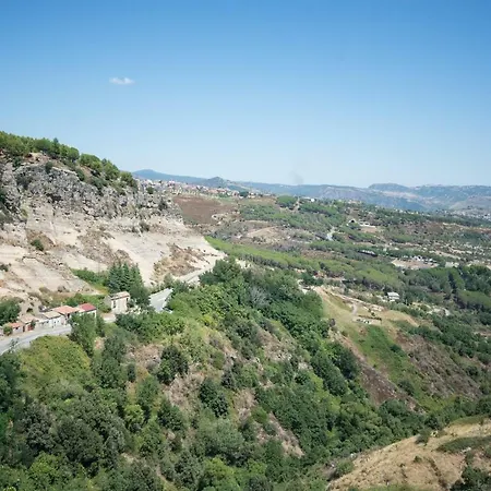 Castello Di Bed & Breakfast