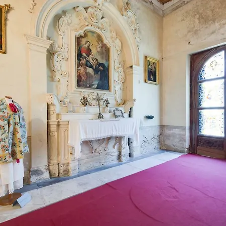 Castello Di Bed & Breakfast 3*