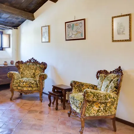 Bed & Breakfast Castello Di 3*