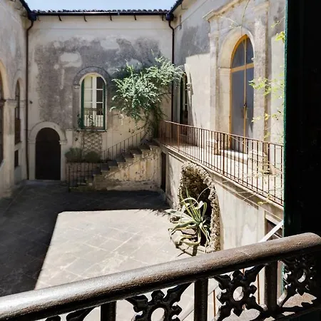 Castello Di Caccuri